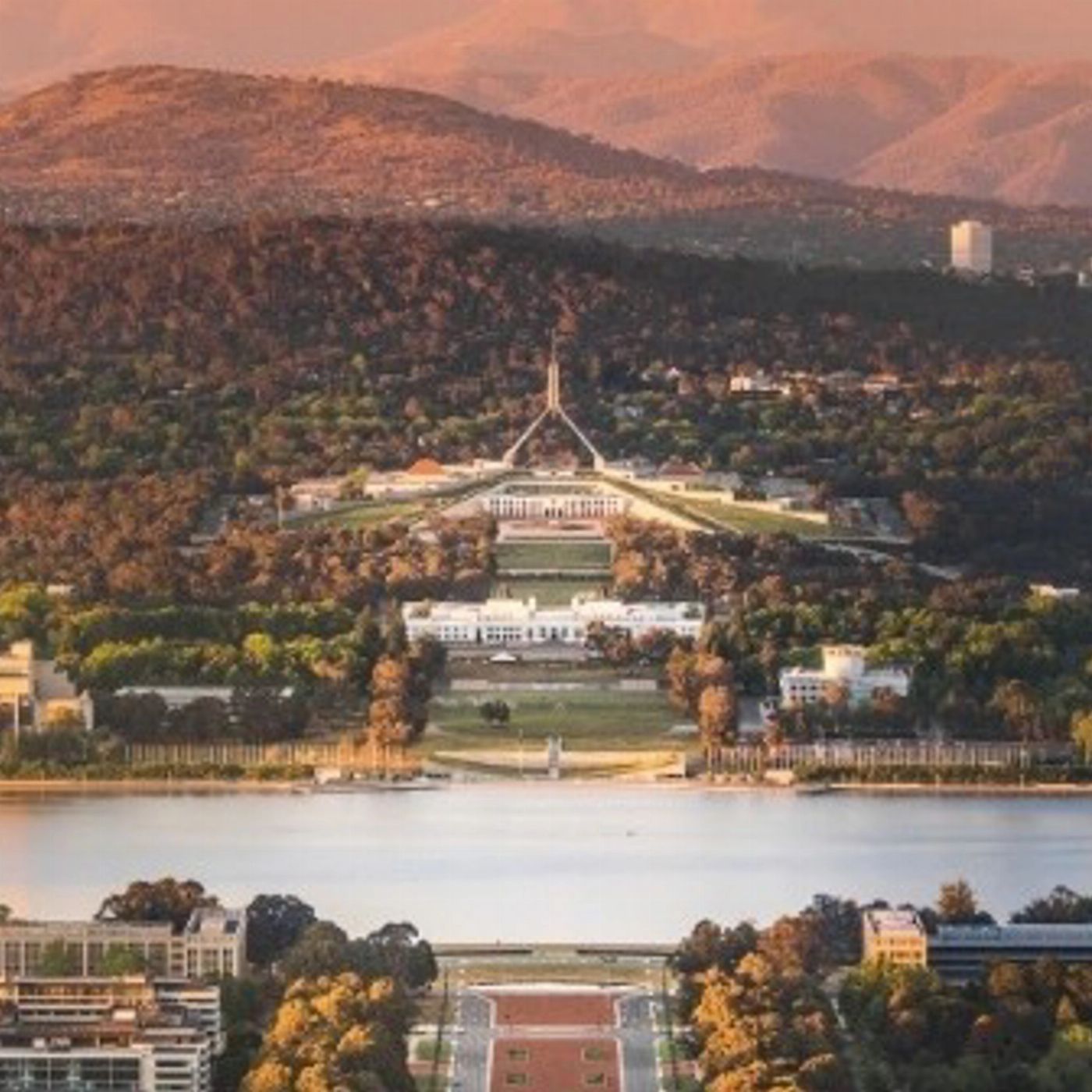 Brighton Coach & Tours Canberra One Day Tour