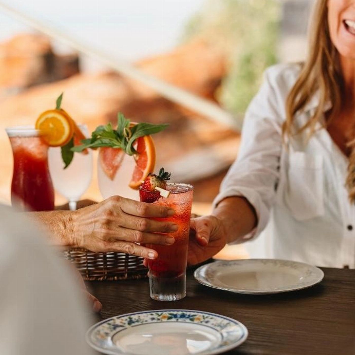Broome Adventure Cruises Coastline and Cocktails Cruise