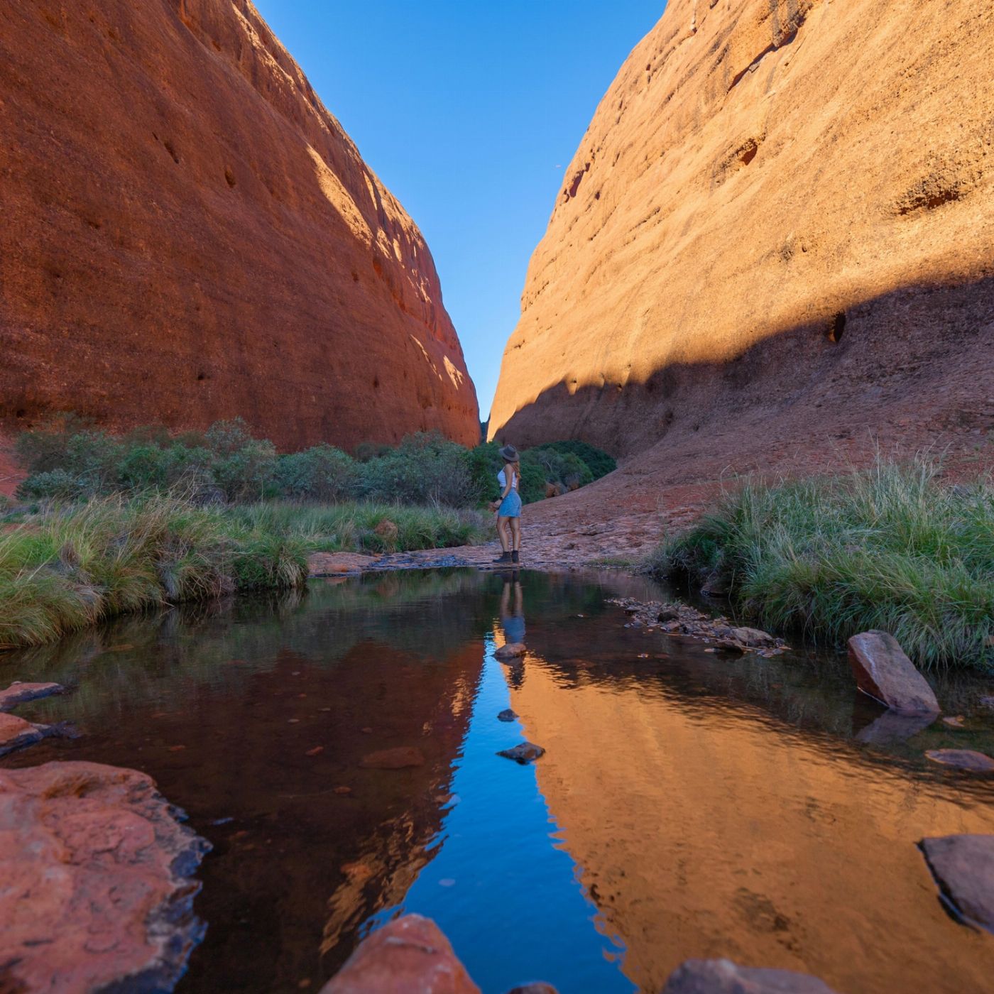 Discovery Tours Uluru, Kata Tjuta, Kings Canyon & MacDonnell Ranges 5 day Tour - Alice Springs to Alice Springs
