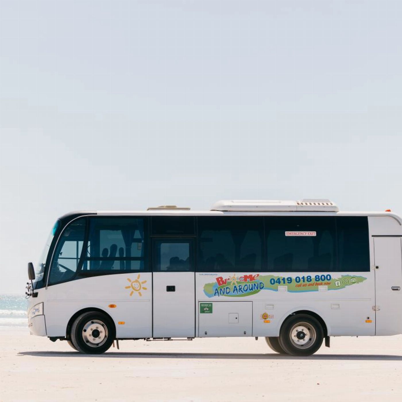 Broome And Around Bus Charters and Tours Luxury Private Broome Experience – VIP Discovery Tour - Luxury 7 Seater 4WD Vehicle