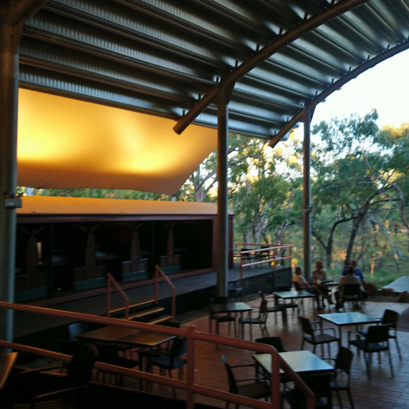 Discovery Tours Undara, Cobbold Gorge & Outback 4 Day Tour (Single)
