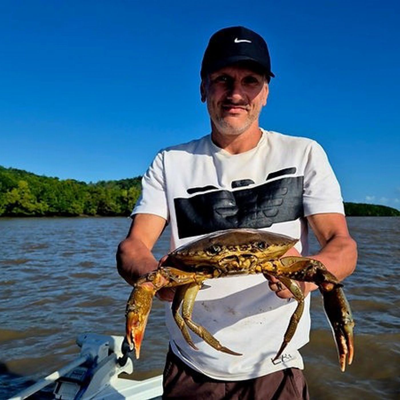 Whitsundays Fishing Guide Full Day Proserpine River Fishing & Crabbing