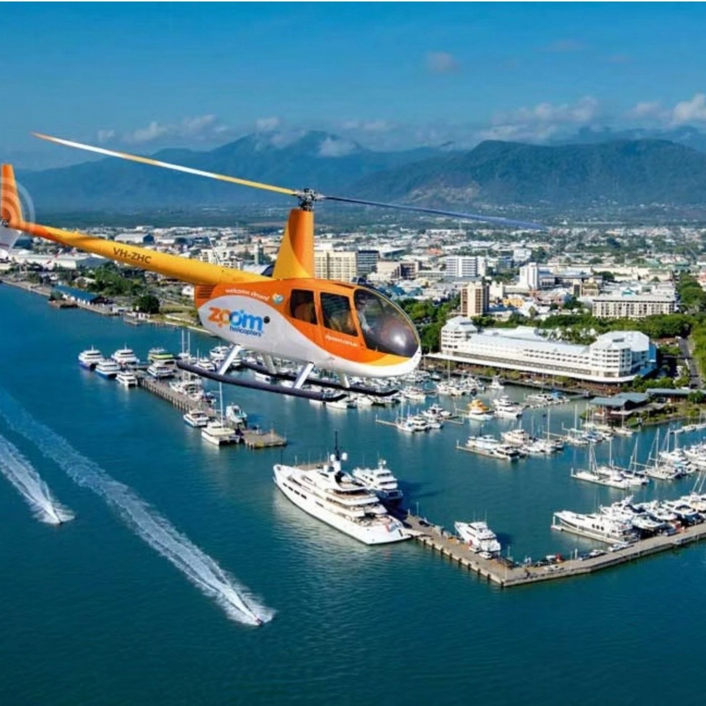 Zoom Helicopters Zoom around Cairns