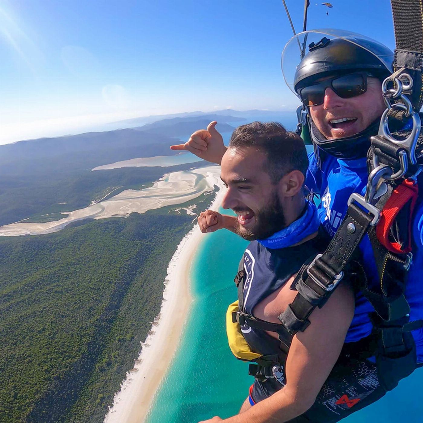 Skydive Australia Airlie Beach Tandem 15,000ft Skydive (with Transfer)