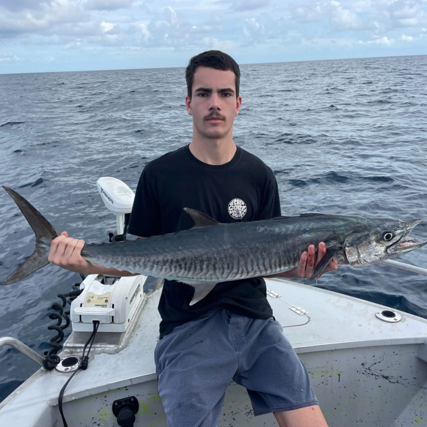Fish Tales Charters Cairns Reef Fishing Share Charter