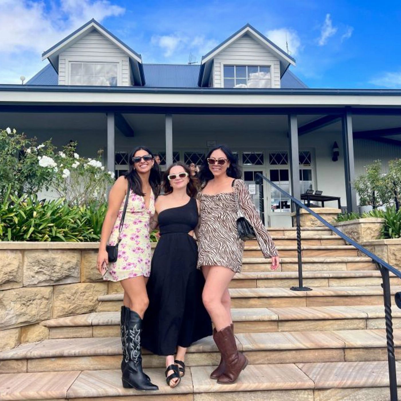 Newy Tour Co Private Hunter Valley Wine Tour with Hunter Valley Pickup
