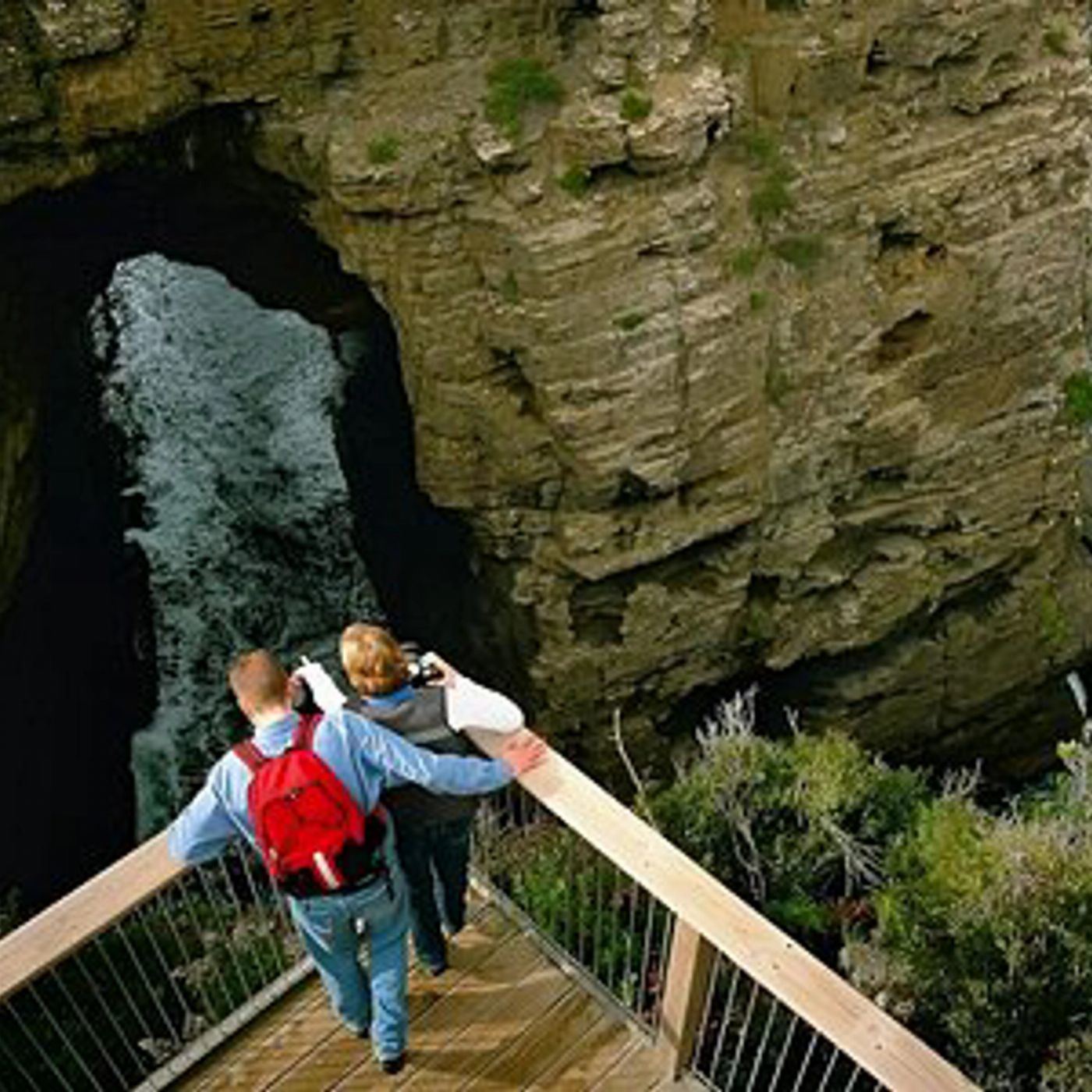 Safe Travel and Tour Services Tasman Peninsula Walking Tour