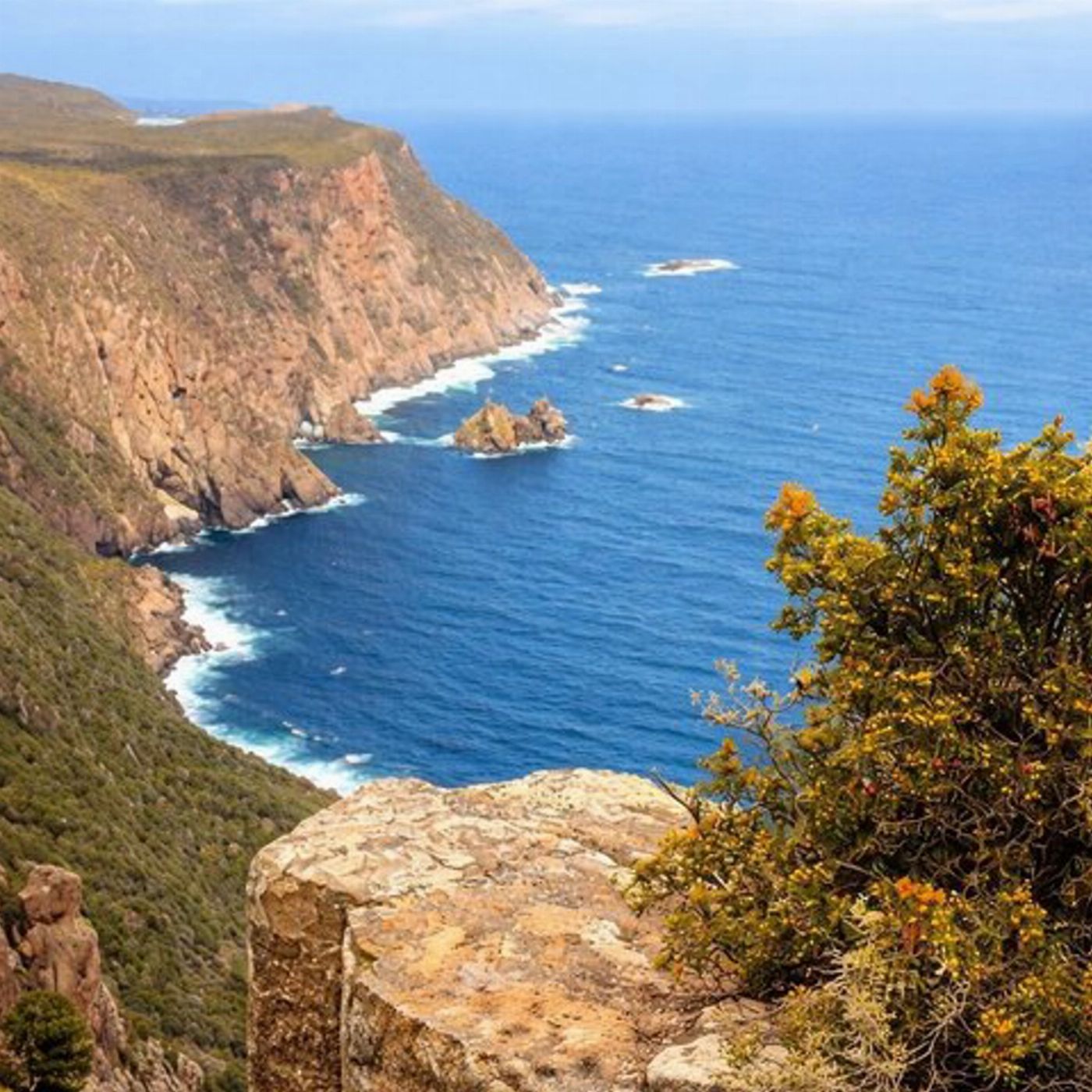 Safe Travel and Tour Services Hobart: Cape Hauy Adventure Hike - dramatic cliffs & wild beauty