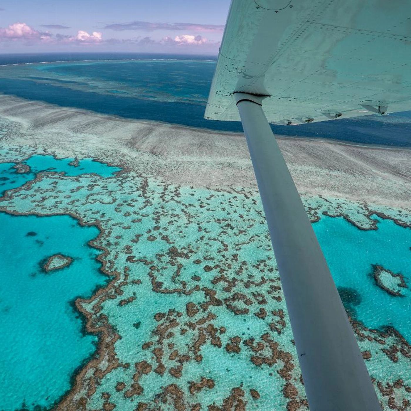 Reef Wings Whitsunday Islands 70 min Scenic Flight