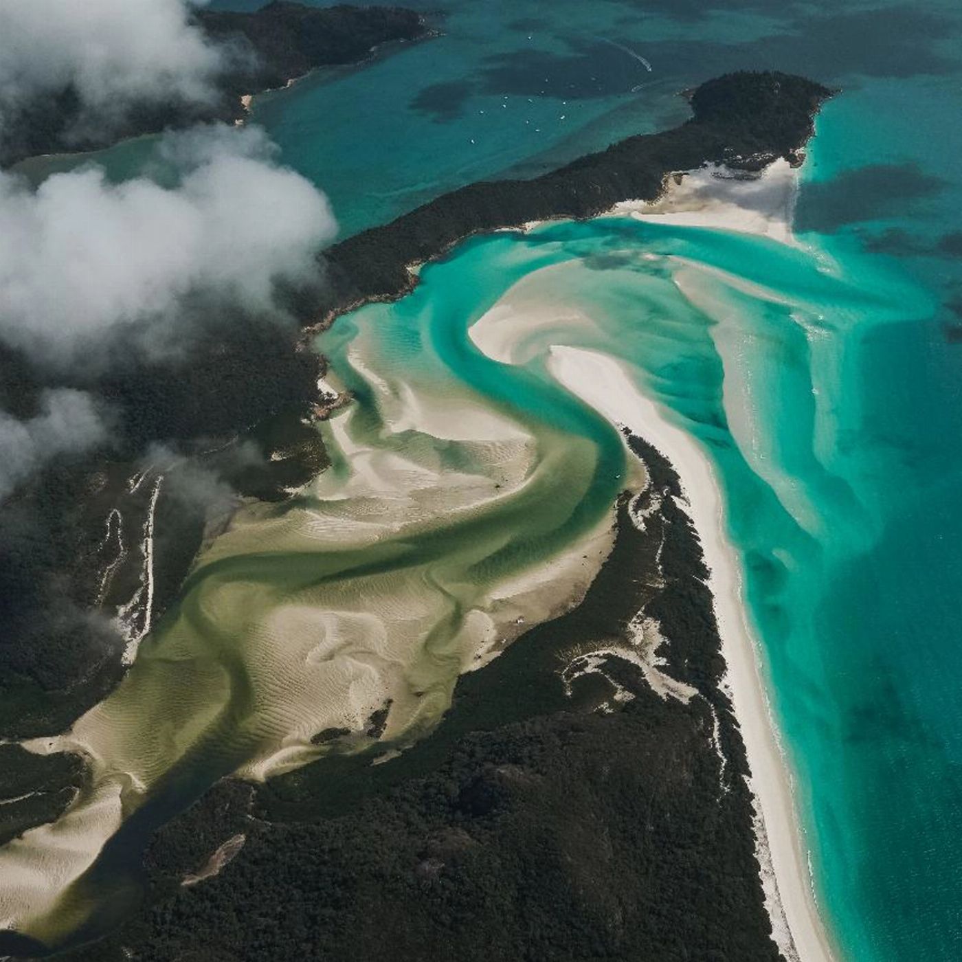 Reef Wings Whitsunday Islands 70 min Scenic Flight